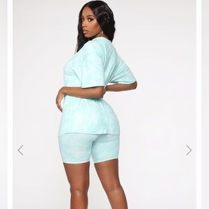 Fashion Nova Chelsea biker short set mint
